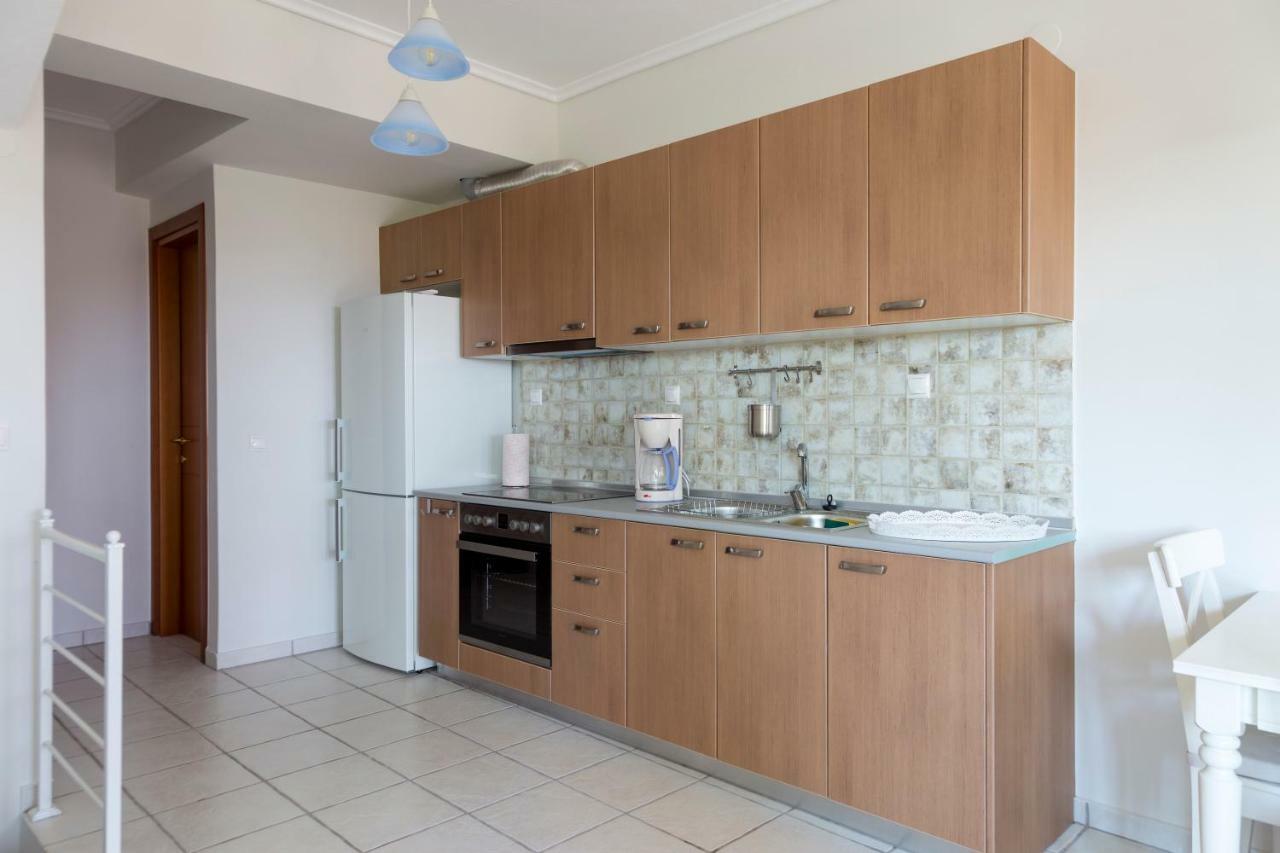 Villa Kristin 2 - 2Min Walk To Great Sandy, Shallow Beach 니키티 외부 사진